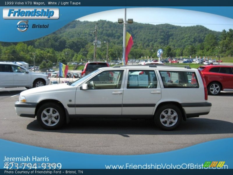 White / Light Taupe 1999 Volvo V70 Wagon