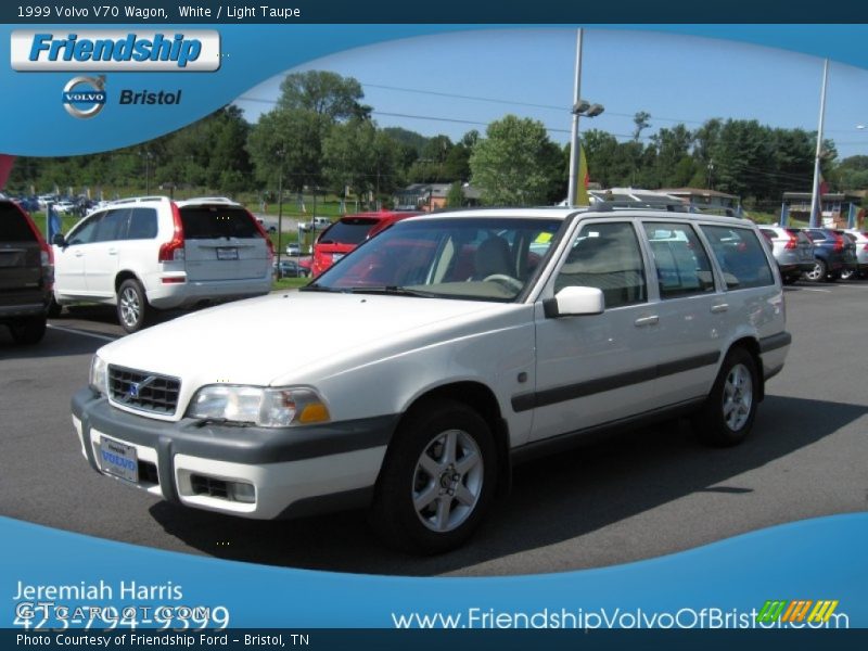 White / Light Taupe 1999 Volvo V70 Wagon