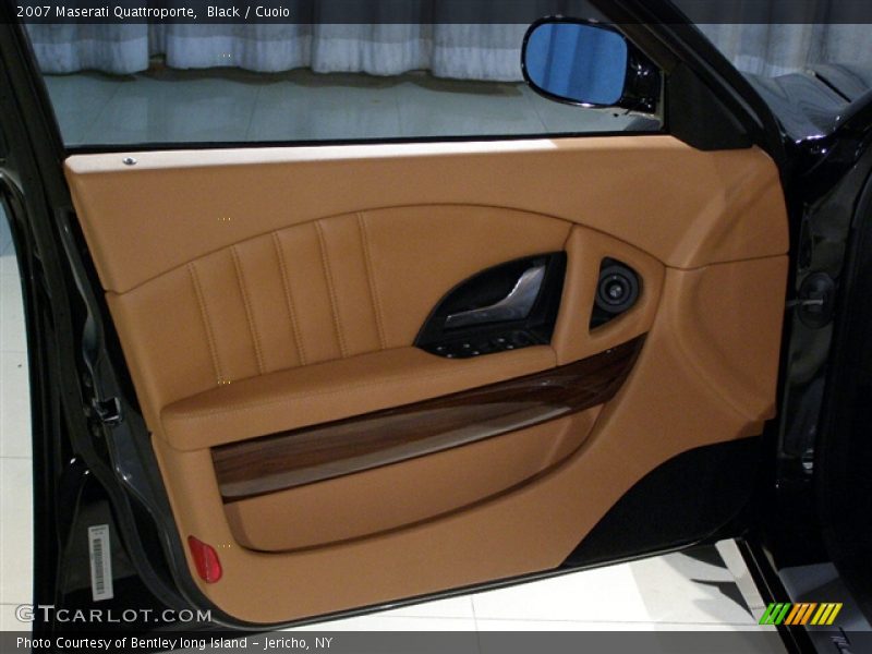 Black / Cuoio 2007 Maserati Quattroporte