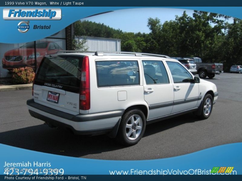 White / Light Taupe 1999 Volvo V70 Wagon