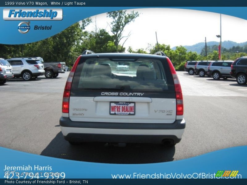 White / Light Taupe 1999 Volvo V70 Wagon