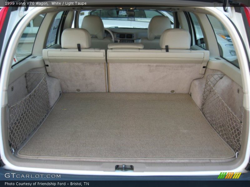  1999 V70 Wagon Trunk