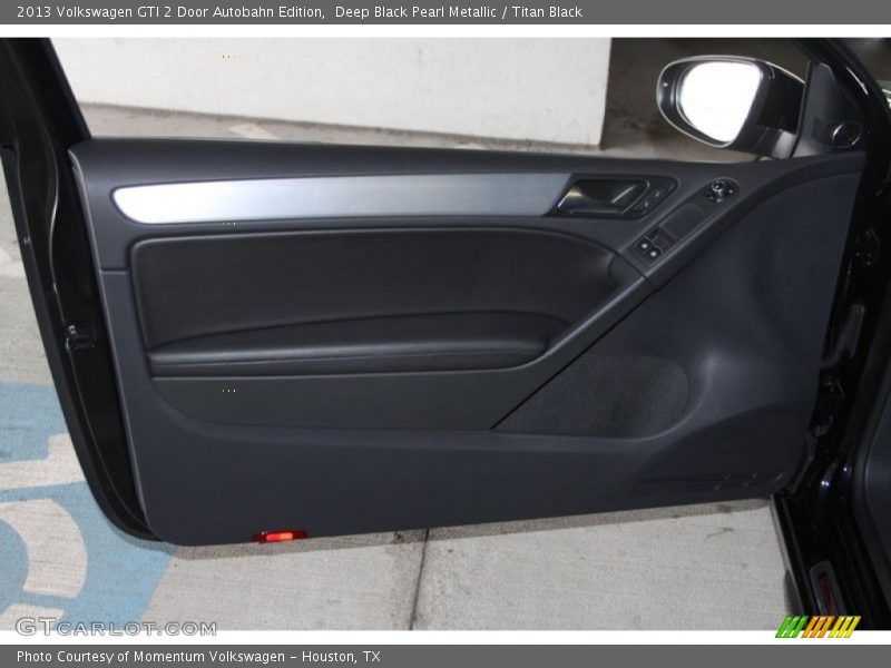 Deep Black Pearl Metallic / Titan Black 2013 Volkswagen GTI 2 Door Autobahn Edition