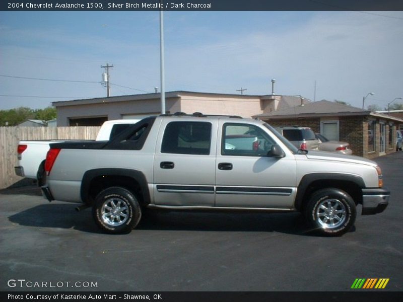 Silver Birch Metallic / Dark Charcoal 2004 Chevrolet Avalanche 1500