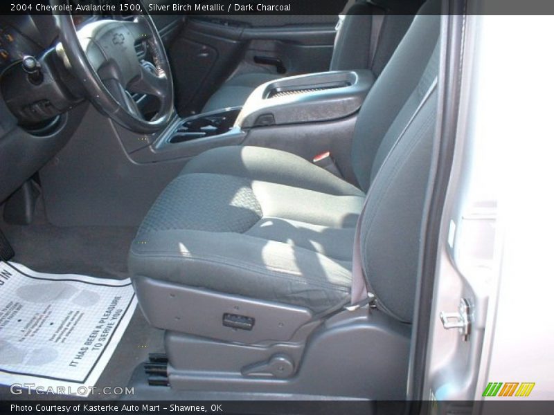 Silver Birch Metallic / Dark Charcoal 2004 Chevrolet Avalanche 1500