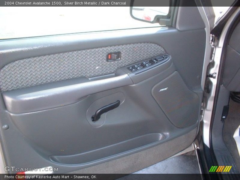 Silver Birch Metallic / Dark Charcoal 2004 Chevrolet Avalanche 1500