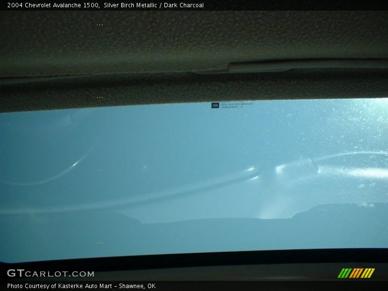 Silver Birch Metallic / Dark Charcoal 2004 Chevrolet Avalanche 1500
