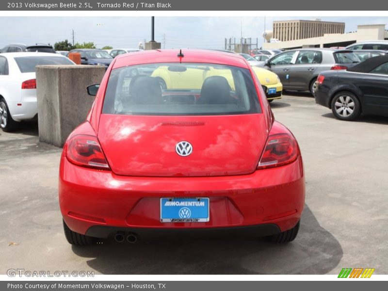 Tornado Red / Titan Black 2013 Volkswagen Beetle 2.5L