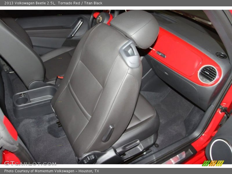Tornado Red / Titan Black 2013 Volkswagen Beetle 2.5L
