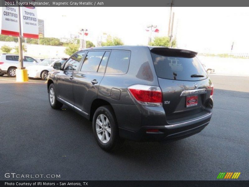 Magnetic Gray Metallic / Ash 2011 Toyota Highlander