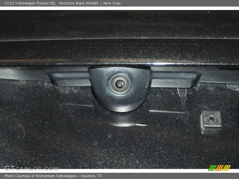 Nocturne Black Metallic / Aero Gray 2012 Volkswagen Routan SEL