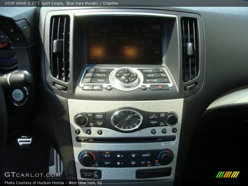 Controls of 2008 G 37 S Sport Coupe