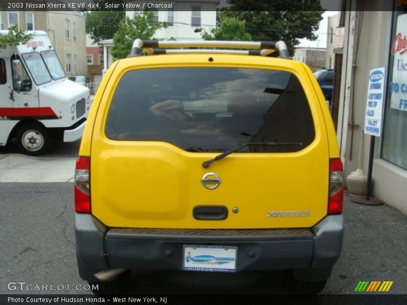 Solar Yellow / Charcoal 2003 Nissan Xterra XE V6 4x4