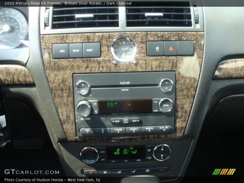 Brilliant Silver Metallic / Dark Charcoal 2009 Mercury Milan V6 Premier