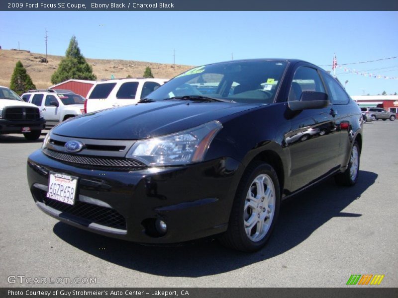 Ebony Black / Charcoal Black 2009 Ford Focus SE Coupe