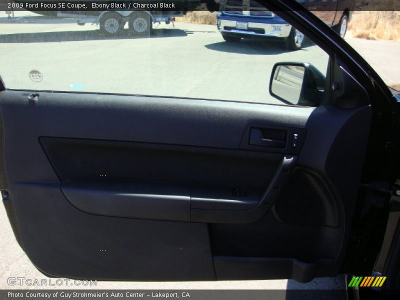 Ebony Black / Charcoal Black 2009 Ford Focus SE Coupe