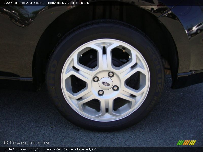 Ebony Black / Charcoal Black 2009 Ford Focus SE Coupe