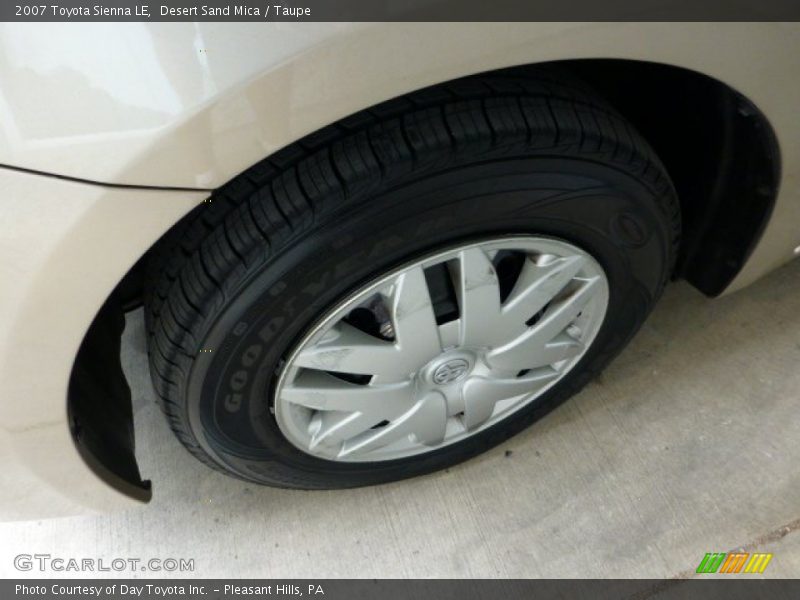 Desert Sand Mica / Taupe 2007 Toyota Sienna LE