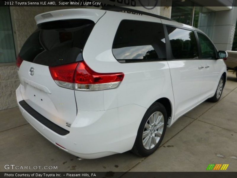 Super White / Light Gray 2012 Toyota Sienna XLE AWD