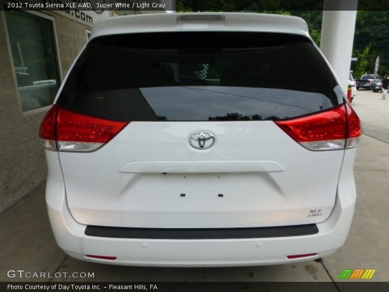 Super White / Light Gray 2012 Toyota Sienna XLE AWD