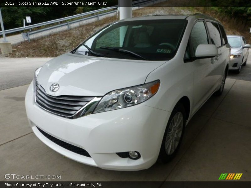 Super White / Light Gray 2012 Toyota Sienna XLE AWD