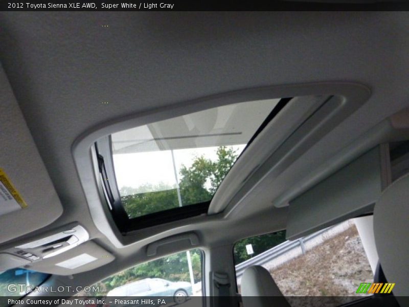 Super White / Light Gray 2012 Toyota Sienna XLE AWD