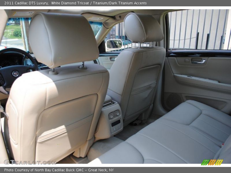 White Diamond Tricoat / Titanium/Dark Titanium Accents 2011 Cadillac DTS Luxury