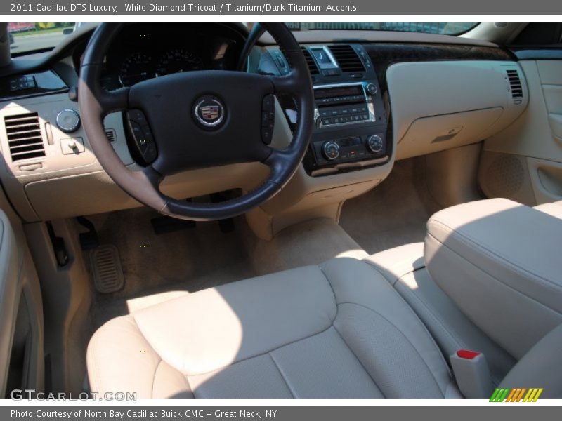 White Diamond Tricoat / Titanium/Dark Titanium Accents 2011 Cadillac DTS Luxury