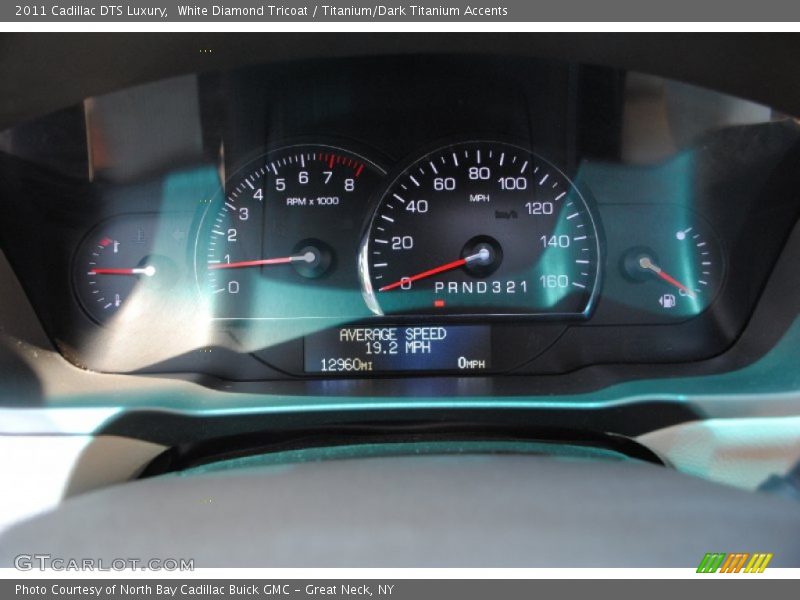 White Diamond Tricoat / Titanium/Dark Titanium Accents 2011 Cadillac DTS Luxury