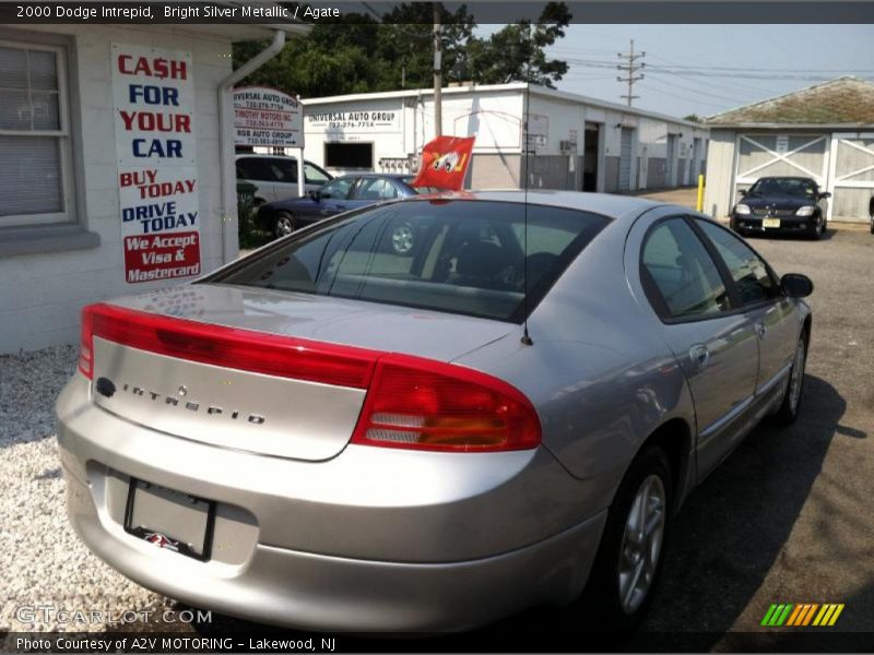Bright Silver Metallic / Agate 2000 Dodge Intrepid