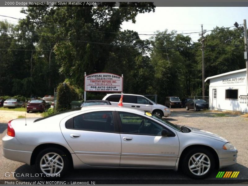 Bright Silver Metallic / Agate 2000 Dodge Intrepid