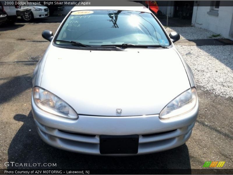 Bright Silver Metallic / Agate 2000 Dodge Intrepid