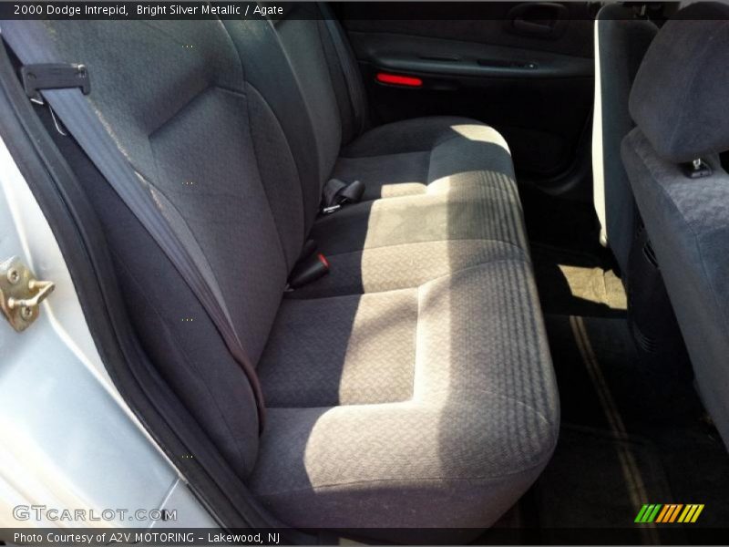 Bright Silver Metallic / Agate 2000 Dodge Intrepid