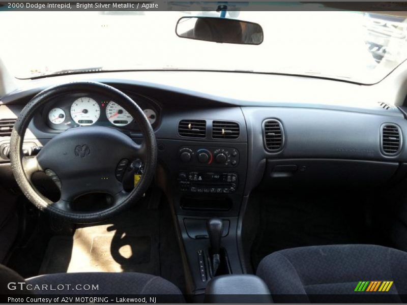 Bright Silver Metallic / Agate 2000 Dodge Intrepid