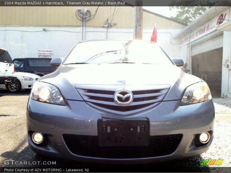 Titanium Gray Metallic / Black/Red 2004 Mazda MAZDA3 s Hatchback
