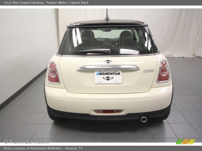 Pepper White / Carbon Black 2013 Mini Cooper Hardtop