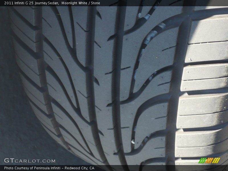 Moonlight White / Stone 2011 Infiniti G 25 Journey Sedan