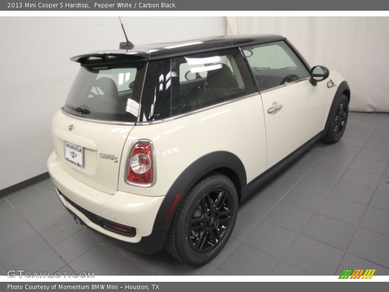 Pepper White / Carbon Black 2013 Mini Cooper S Hardtop