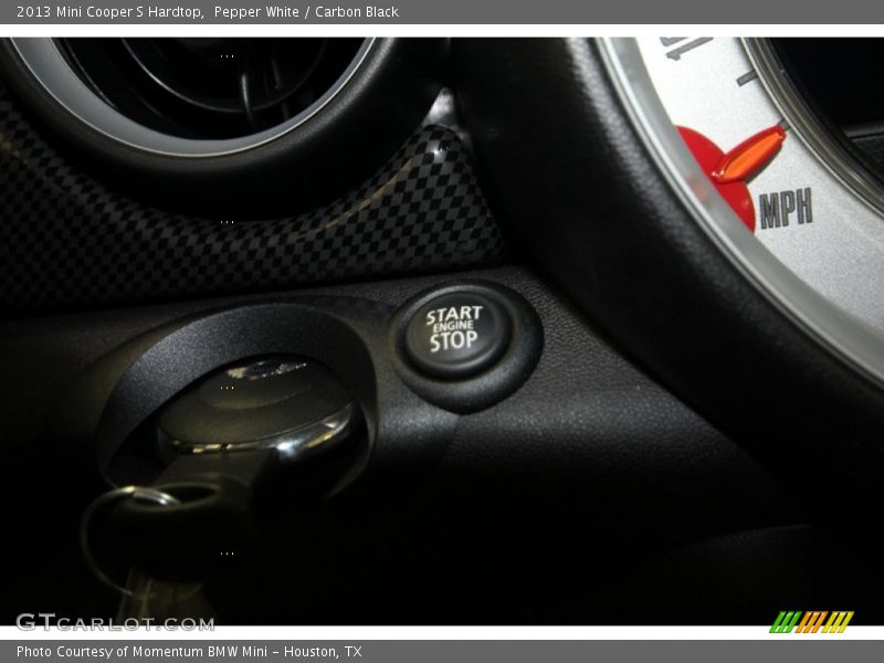 Pepper White / Carbon Black 2013 Mini Cooper S Hardtop