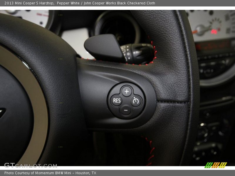 Controls of 2013 Cooper S Hardtop