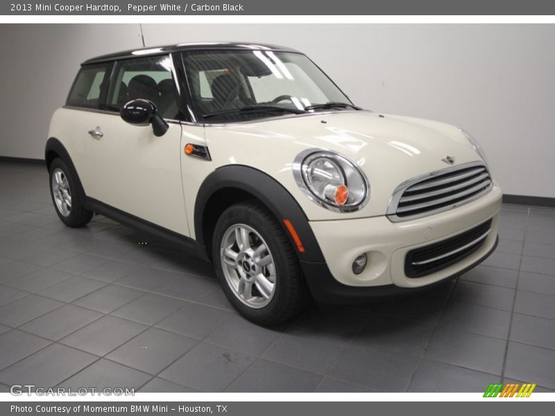 Pepper White / Carbon Black 2013 Mini Cooper Hardtop
