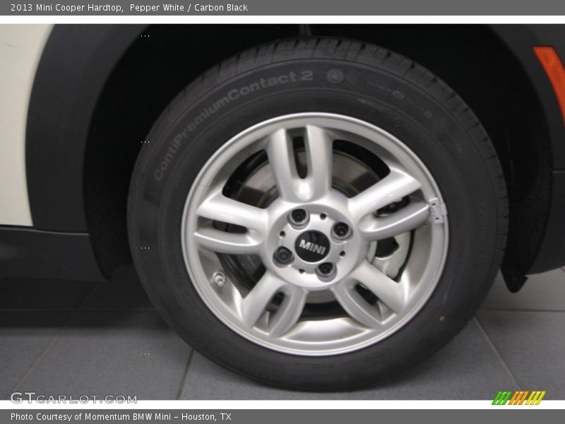 Pepper White / Carbon Black 2013 Mini Cooper Hardtop