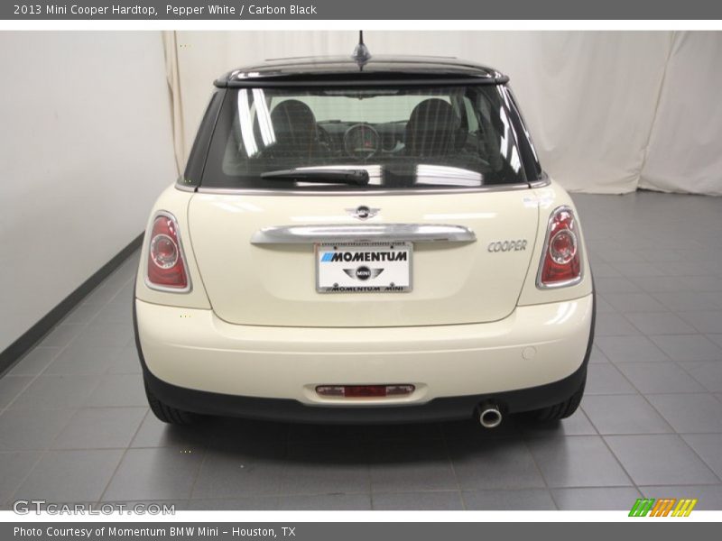 Pepper White / Carbon Black 2013 Mini Cooper Hardtop