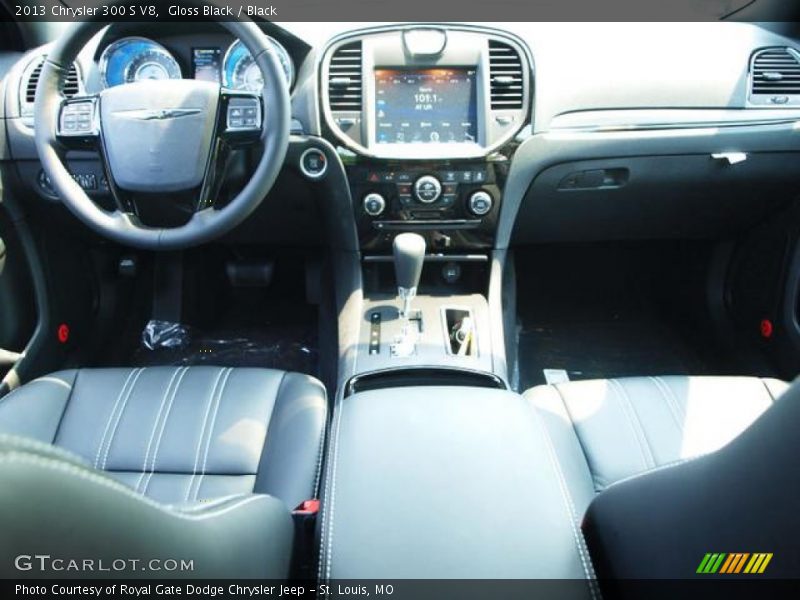 Gloss Black / Black 2013 Chrysler 300 S V8