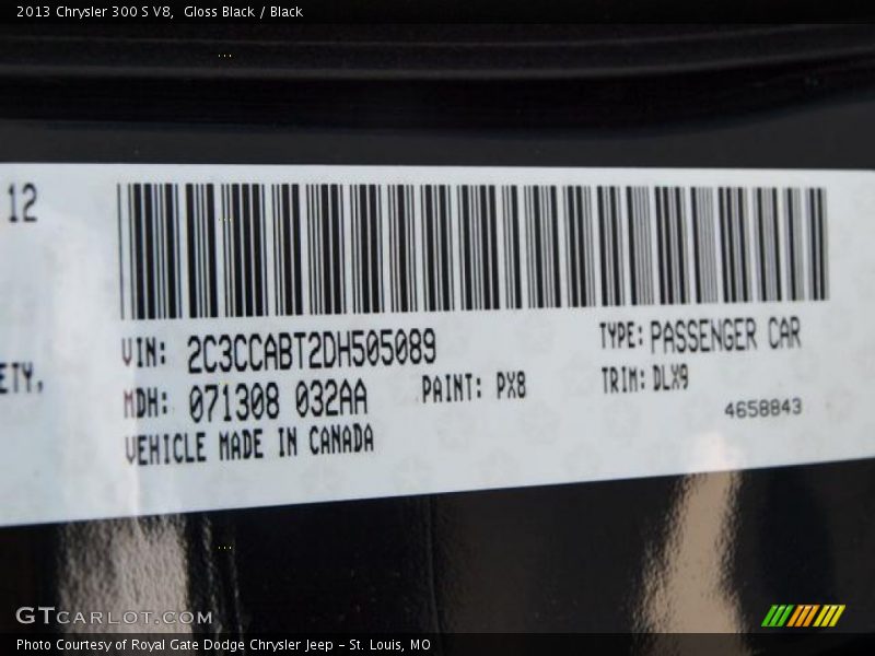 Gloss Black / Black 2013 Chrysler 300 S V8