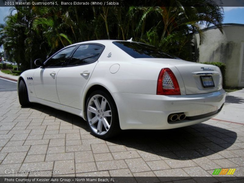 Bianco Eldorado (White) / Sabbia 2011 Maserati Quattroporte S