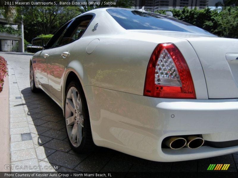 Bianco Eldorado (White) / Sabbia 2011 Maserati Quattroporte S