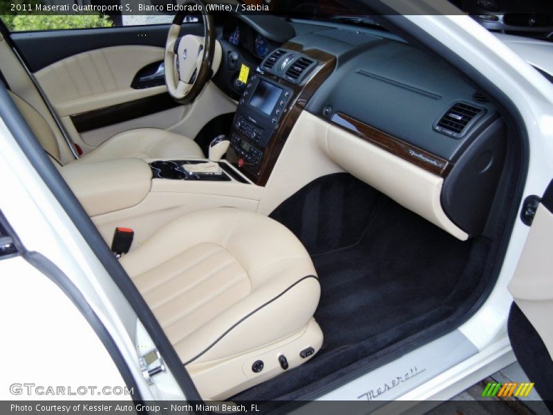  2011 Quattroporte S Sabbia Interior
