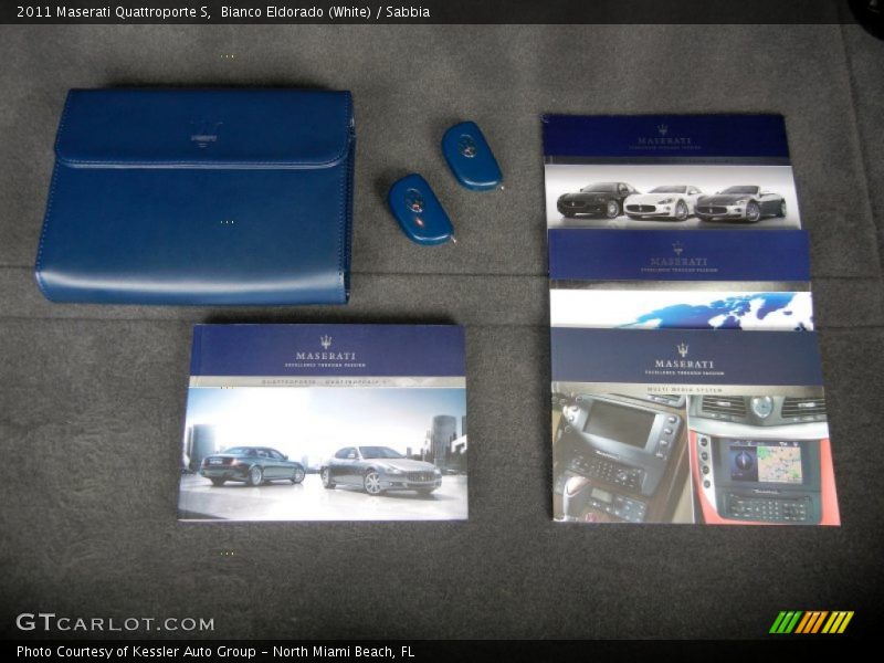 Books/Manuals of 2011 Quattroporte S