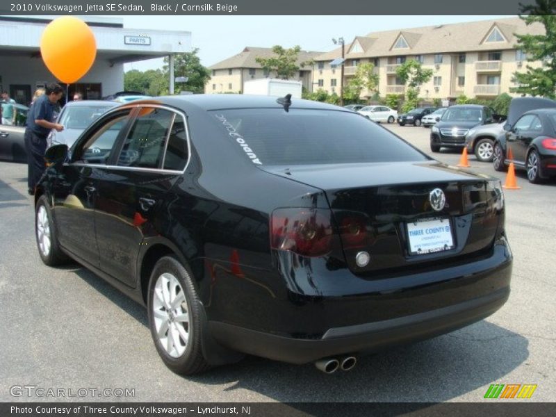 Black / Cornsilk Beige 2010 Volkswagen Jetta SE Sedan
